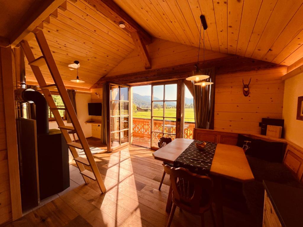Istumisnurk majutusasutuses Chalet Herbst