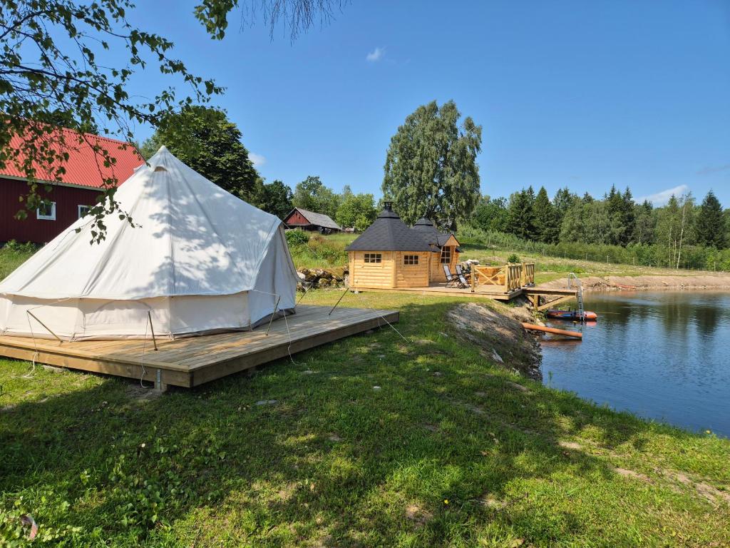 Příroda nedaleko luxury tent