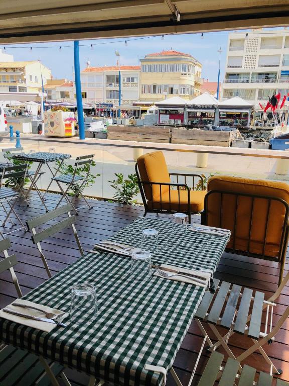 Balkón nebo terasa v ubytování Hôtel les 4 éléments