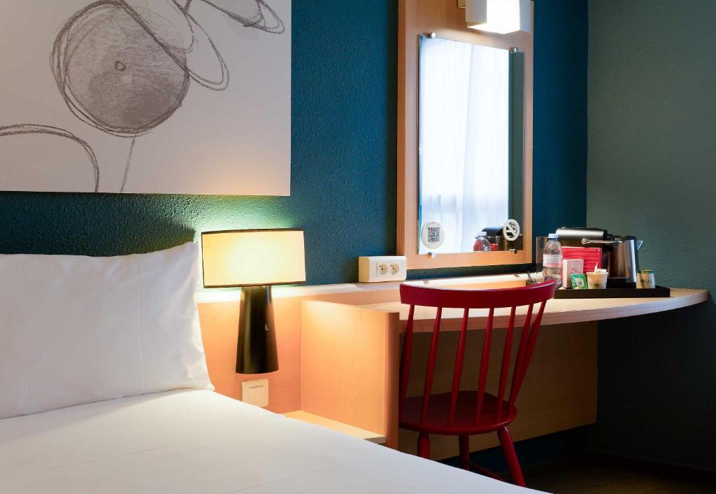 B&B HOTEL Reims Centre Erlon - Resim 10