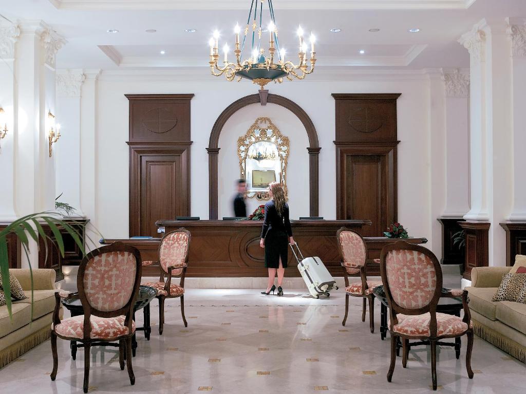 Posezení v ubytování Grecotel Larissa Imperial