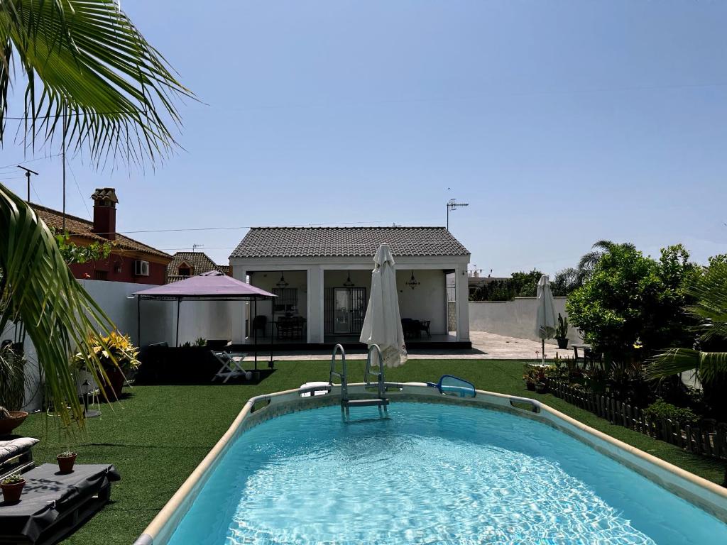 Πισίνα στο ή κοντά στο La casa de Cris