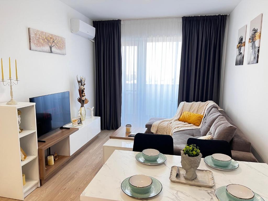 Χώρος καθιστικού στο Marble Shelter Big&Comfy, Oradea Arena, near Airport