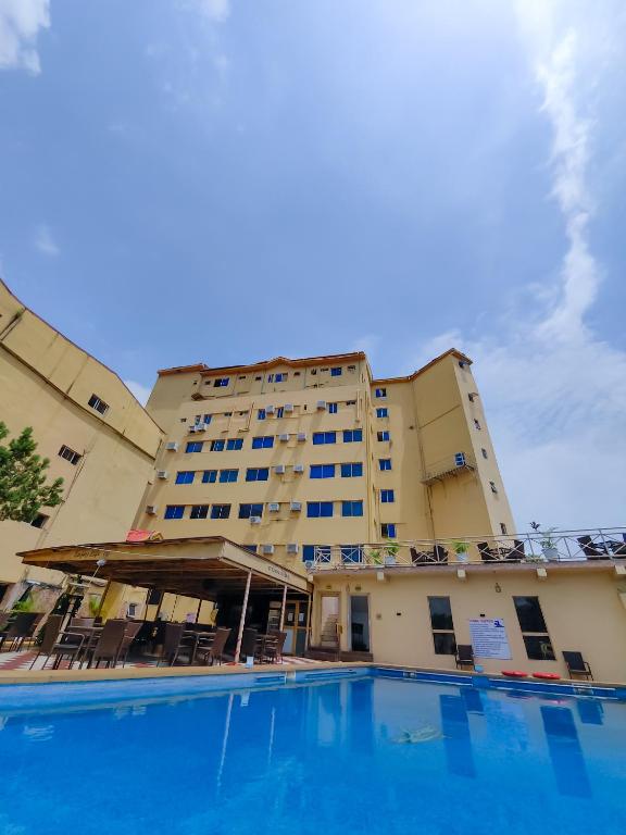 Bazen v nastanitvi oz. blizu nastanitve Ivy Hotel Awolowo