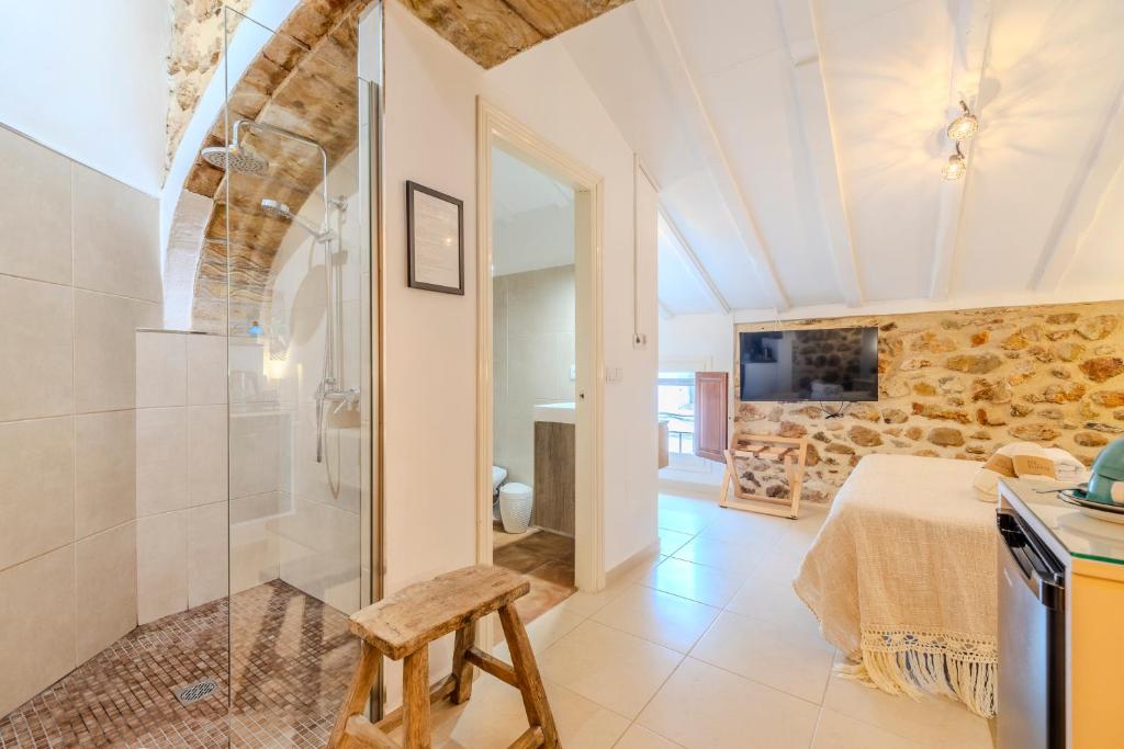 TV a/nebo společenská místnost v ubytování Casa Rural Lliber