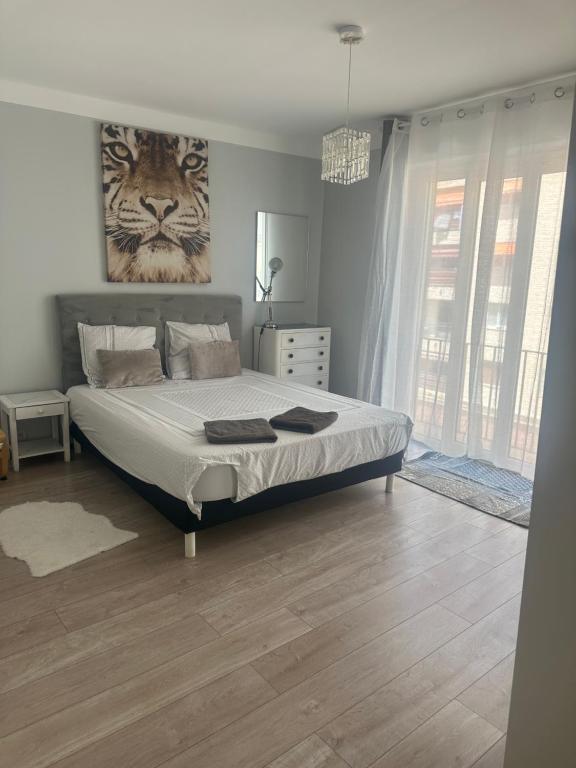 Beautiful 2 beds rooms and living room 3 minutes beaches - Apartamento De Dois Quartos