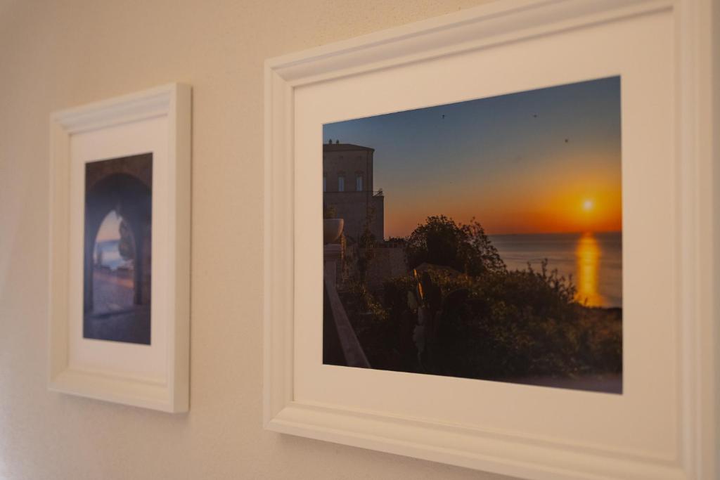 Východ nebo západ slunce při pohledu z bed and breakfast nebo okolí