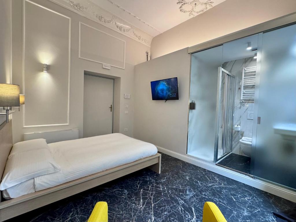 Room Roma Nazionale - 14