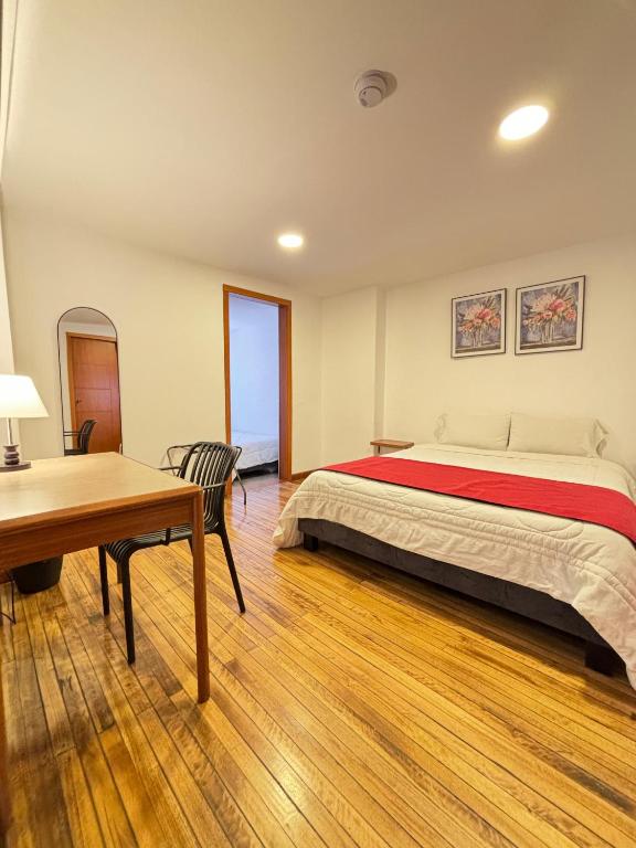 Postel nebo postele na pokoji v ubytování HOTEL COMFORT- Inn