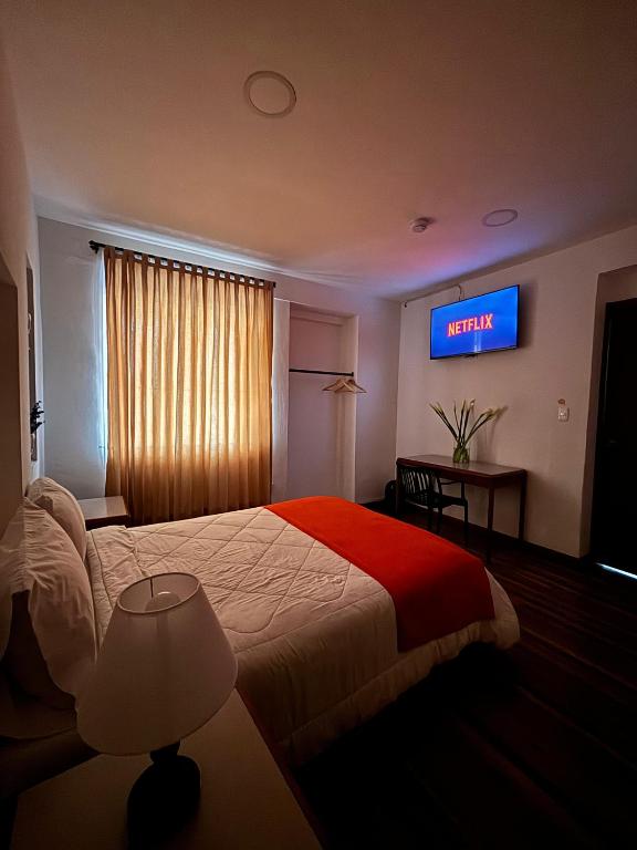 Postel nebo postele na pokoji v ubytování HOTEL COMFORT- Inn