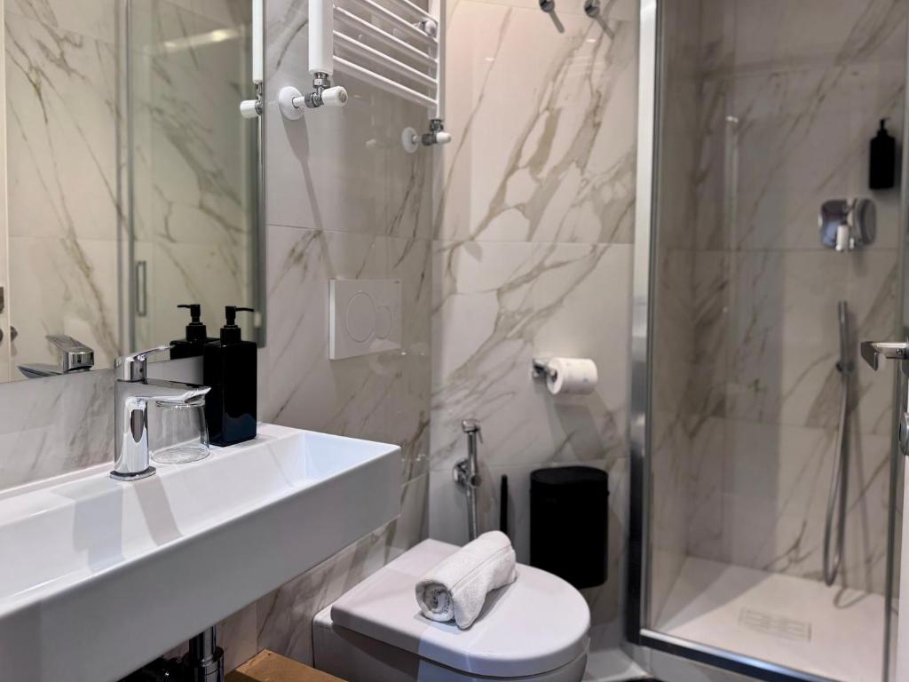 Room Roma Nazionale - 8