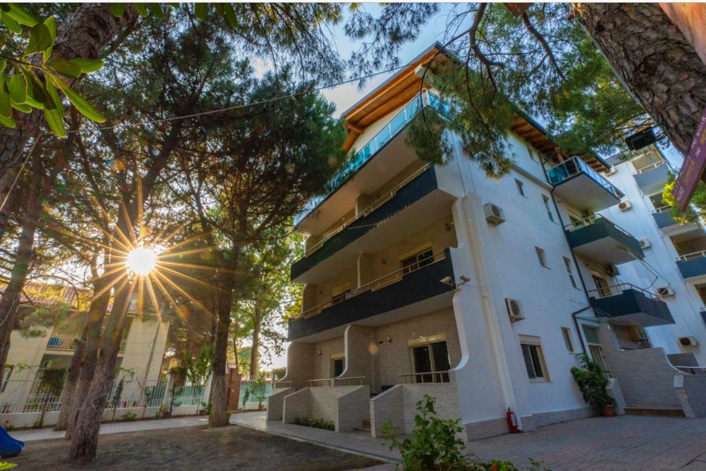 Zgradba, v kateri se nahaja hotel