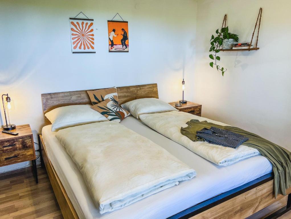 Postel nebo postele na pokoji v ubytování Ferienbungalow Juri am Millstätter See