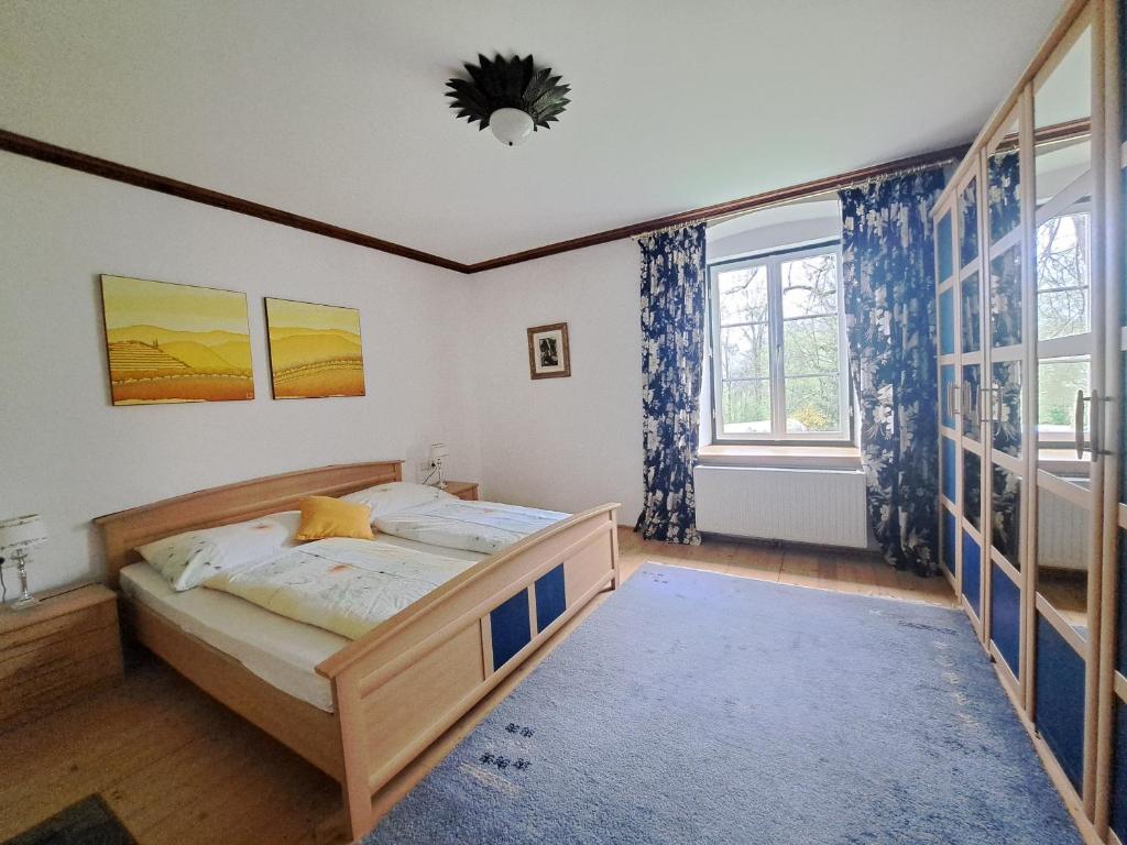 Postel nebo postele na pokoji v ubytování Lindenhof