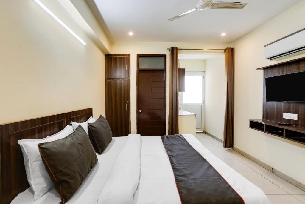 TV a/nebo společenská místnost v ubytování Hotel Midtown