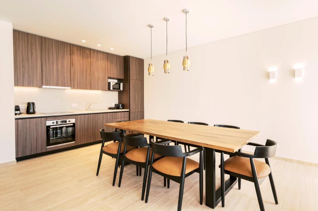 Dapur atau dapur kecil di Aethrion Villas & Suites