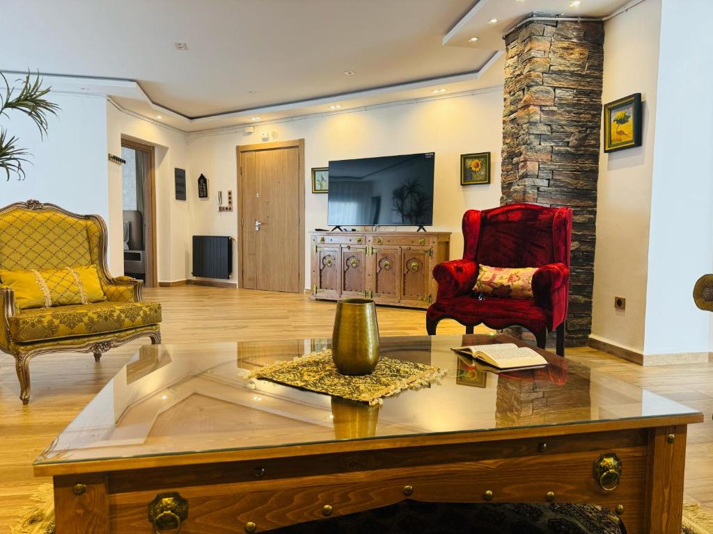 Φωτογραφία από το άλμπουμ του Luxury 4 Personne Modern Apart σε Kouba