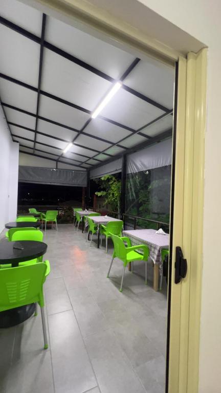 Fotografie z fotogalerie ubytování Hotel Villa Flowers 2 v destinaci Vlorë