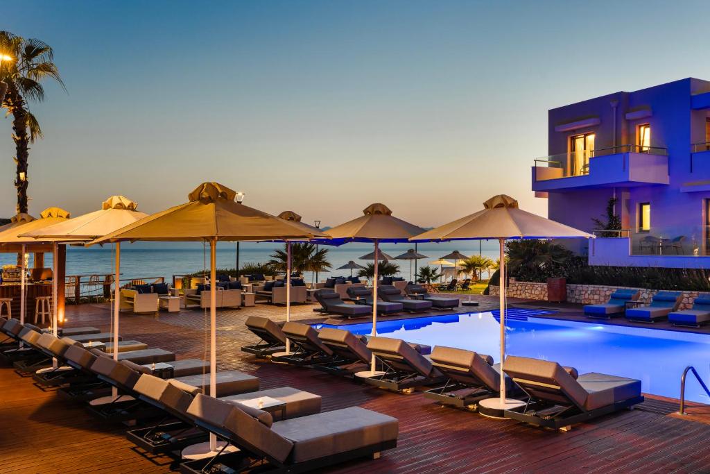 Bazén v ubytování Alas Resort & Spa nebo v jeho okolí