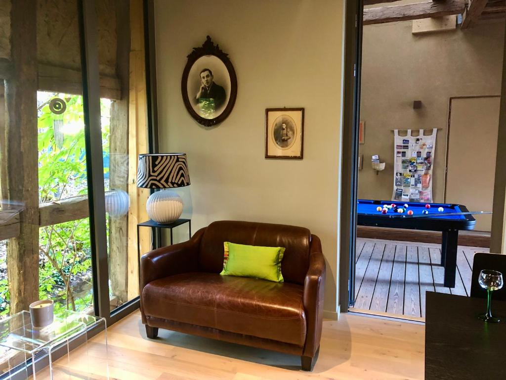 Posezení v ubytování B&B Le Lodge