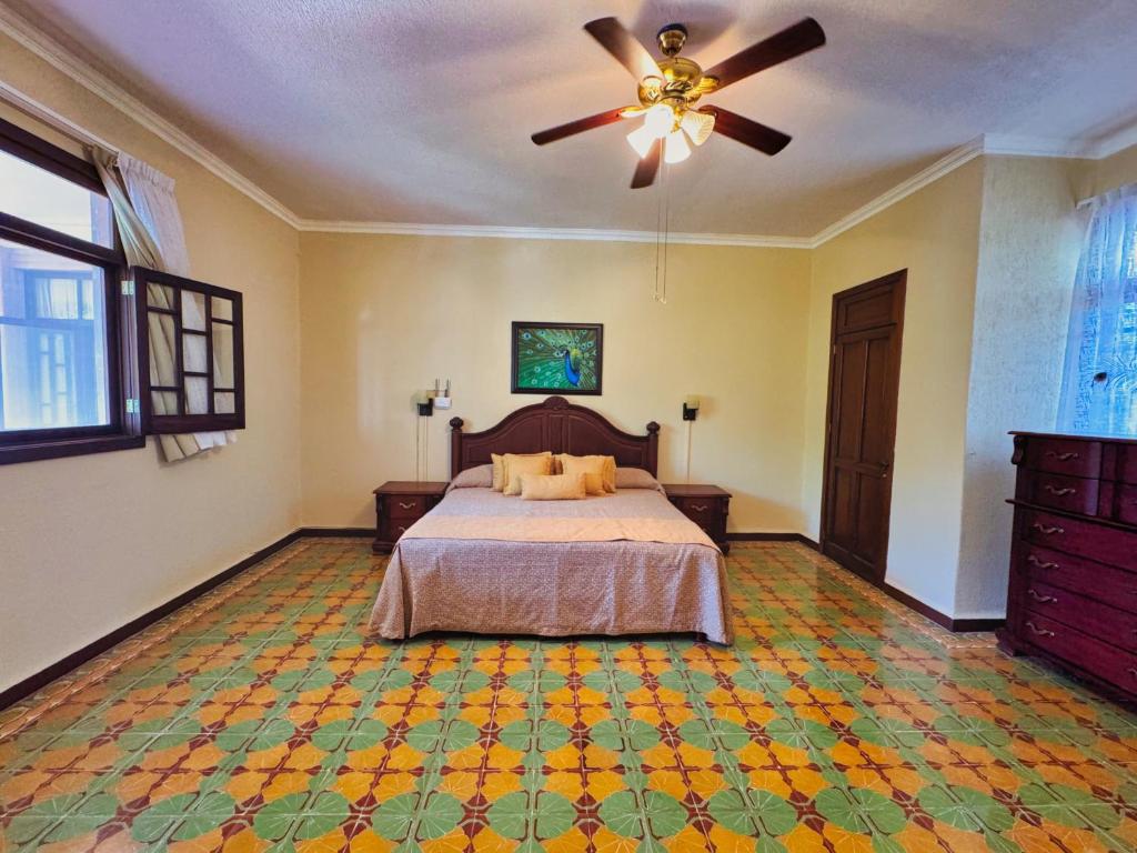 Postel nebo postele na pokoji v ubytování Finca Garullo Hotel Boutique