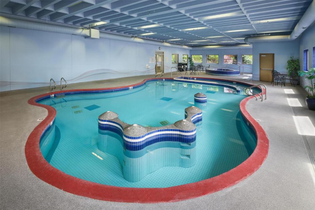 Best Western Plus Kamloops Hotel - Resim 2