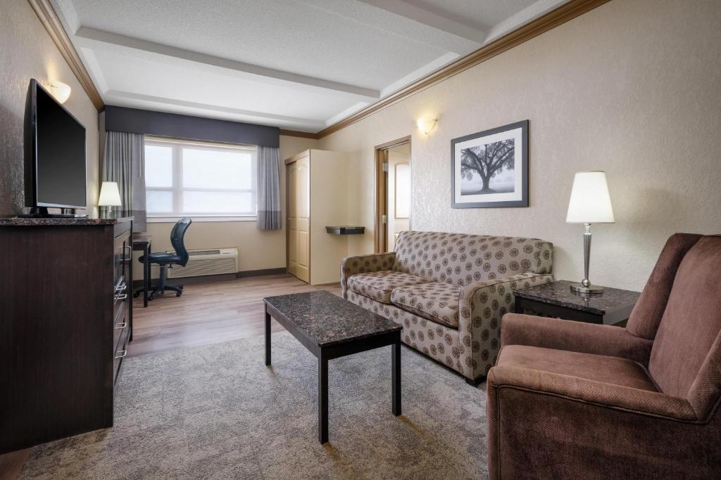 Best Western Plus Kamloops Hotel - Resim 9