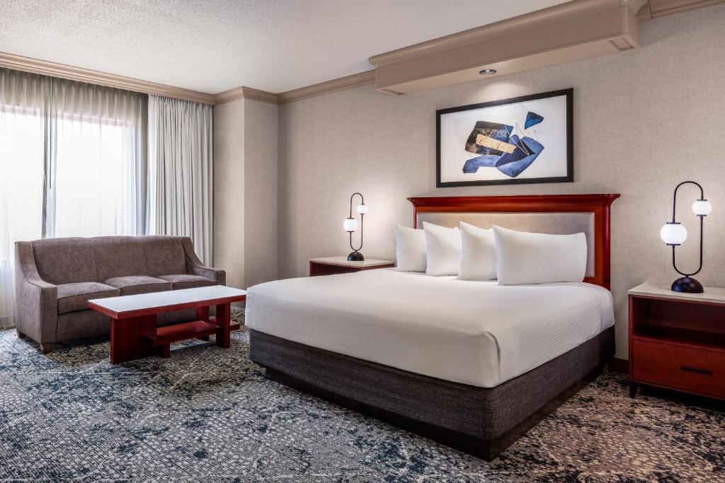 Harrah's Joliet Casino Hotel - 