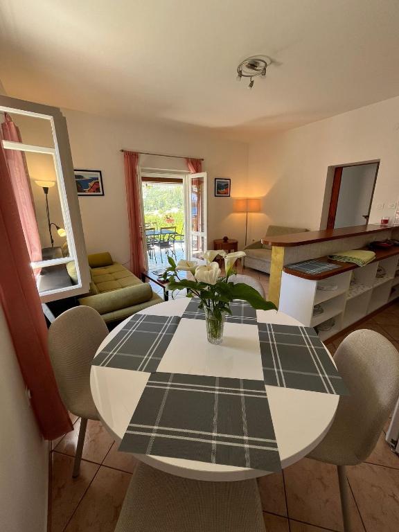 Posedenie v ubytovaní Apartments with parking spaces Slano, Dubrovnik - 8540