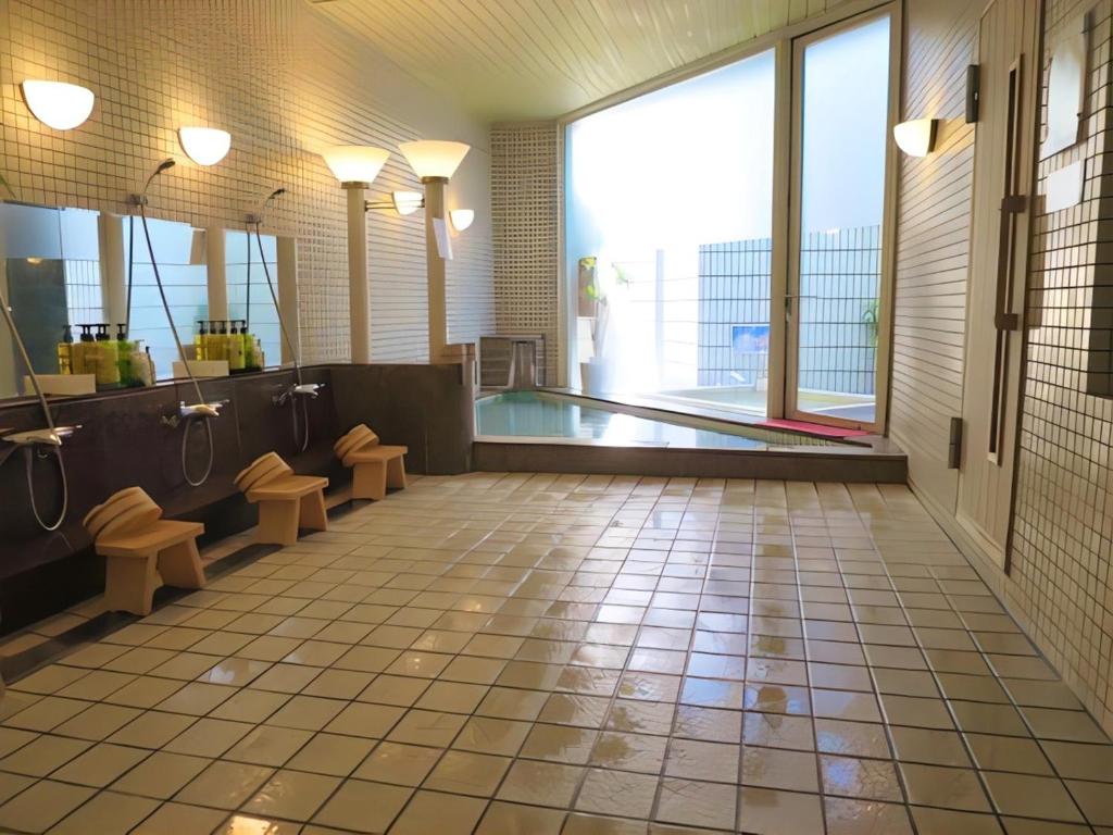 Bazén v ubytování LiVEMAX RESORT Setouchi Sea Front nebo v jeho okolí