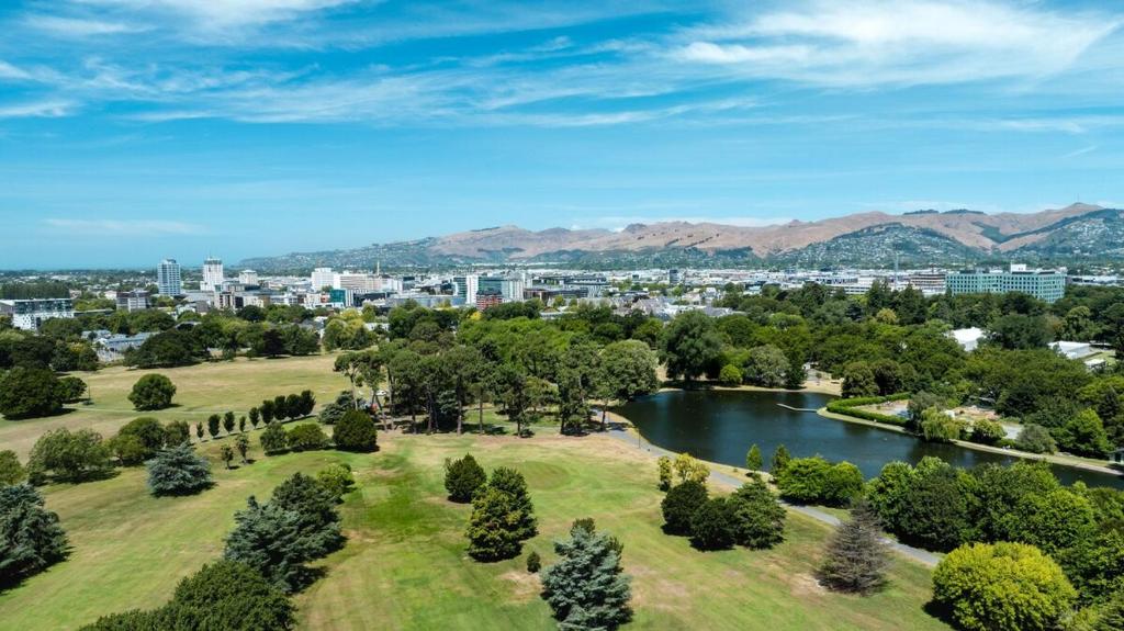 Family Friendly - Close to new stadium - Resim 7