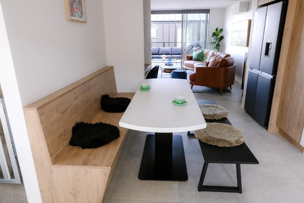 Family Friendly - Close to new stadium - Resim 33