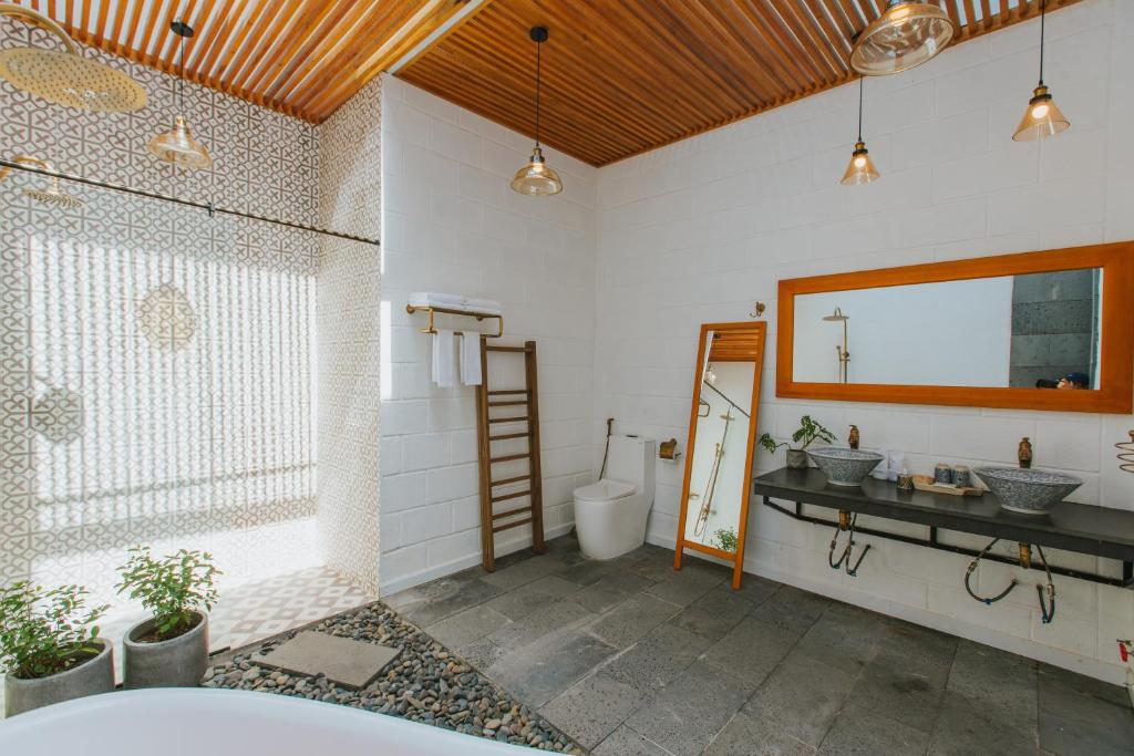 Phòng Giường Đôi Nhìn Ra Vườn