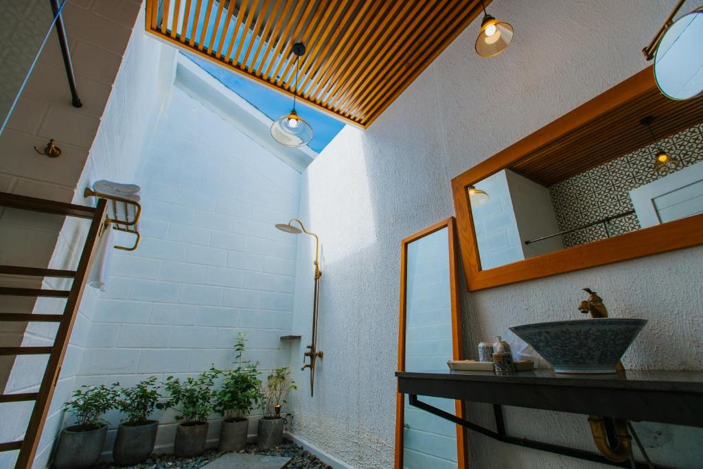 Phòng 2 Giường Đơn Nhìn Ra Khu Vườn