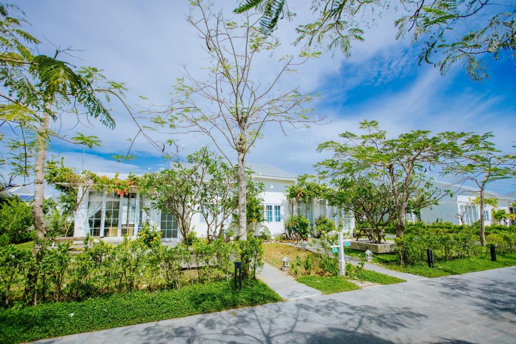 Biệt Thự 2 Phòng Ngủ Nhìn Ra Vườn