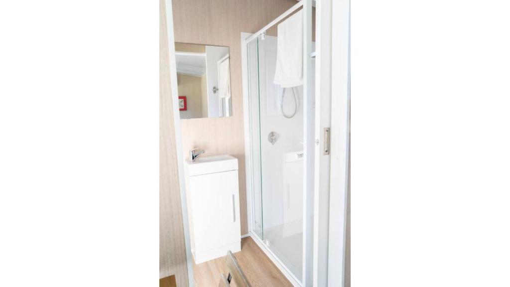 Galeriebild der Unterkunft Hill Creek Tiny House 4 by Tiny Away in Perwillowen