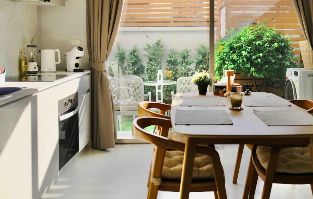 Kuchyň nebo kuchyňský kout v ubytování TownHouse4 2BR MonkeyHill
