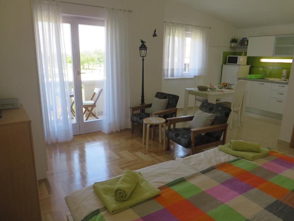 Kuchyňa alebo kuchynka v ubytovaní Filipovic Apartments with Pool