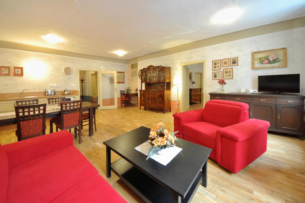 TV a/nebo společenská místnost v ubytování Latrán 43 apartments