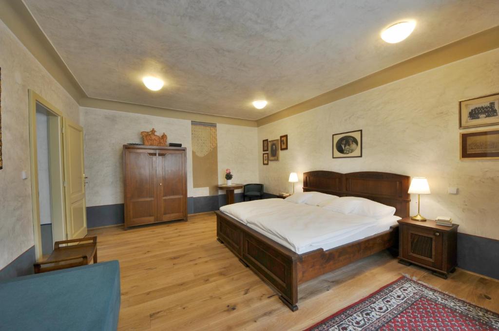 Postel nebo postele na pokoji v ubytování Latrán 43 apartments