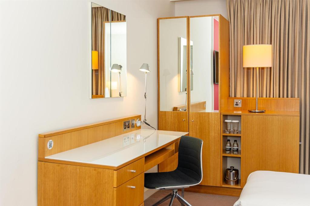 DoubleTree by Hilton Hotel London - Tower of London - Resim 45