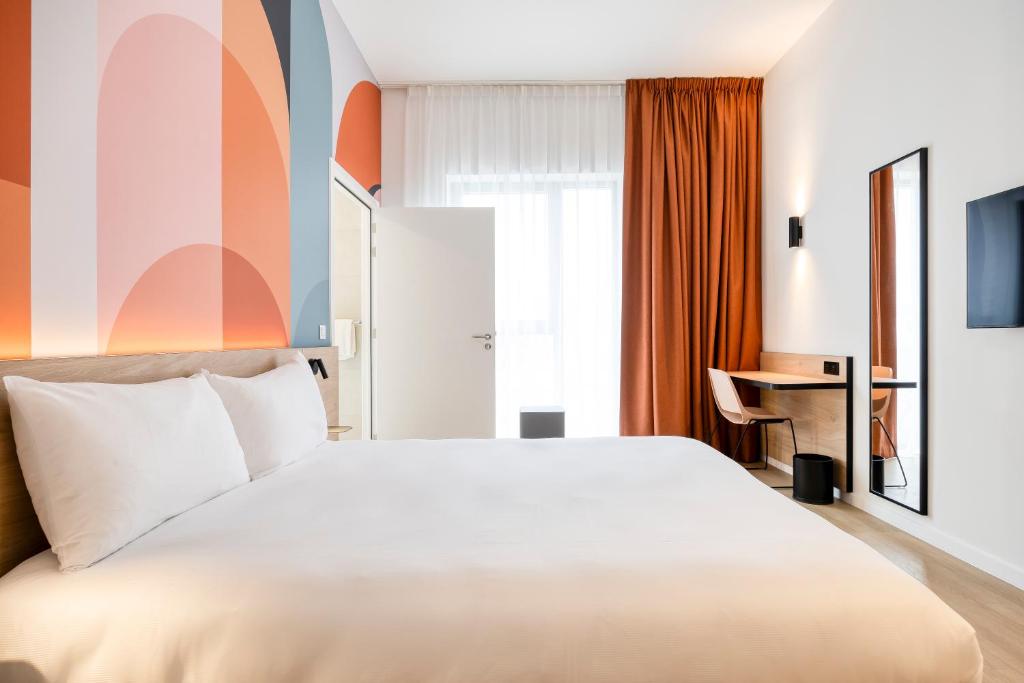 B&B HOTEL Luxembourg Centre Cloche d'Or - Resim 2