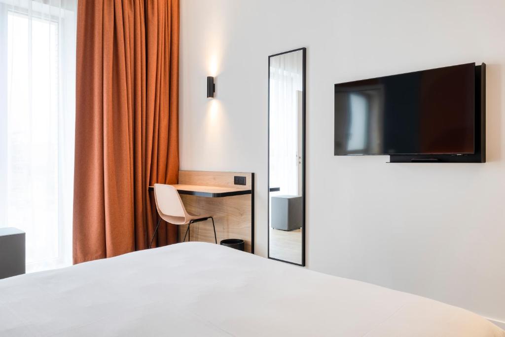 B&B HOTEL Luxembourg Centre Cloche d'Or - Resim 32