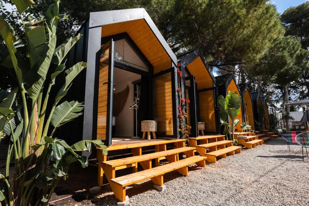 camping zubehoer Frhstcksbrettchen "Camping macht glcklich" Geschenk Camper  DwieDeko