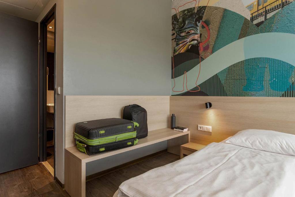 MEININGER Hotel Berlin Airport - Resim 44