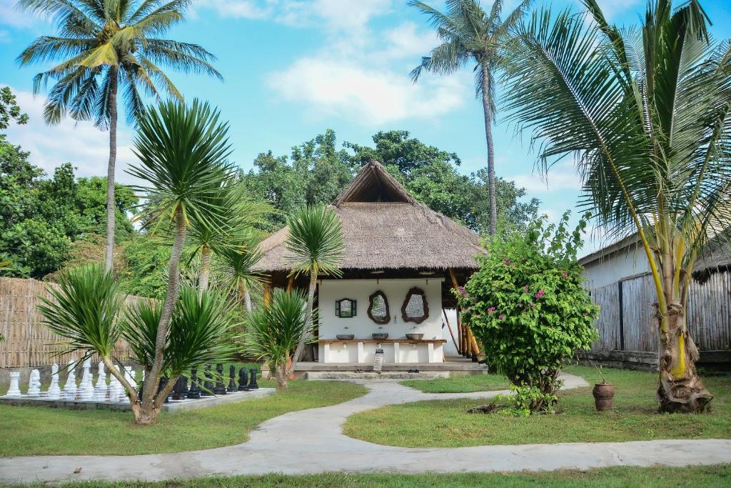 Taman di luar Beranda Ecolodge