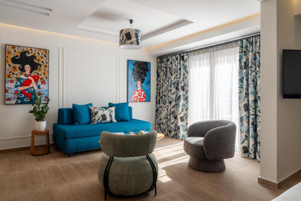 Część wypoczynkowa w obiekcie Garment District Suites