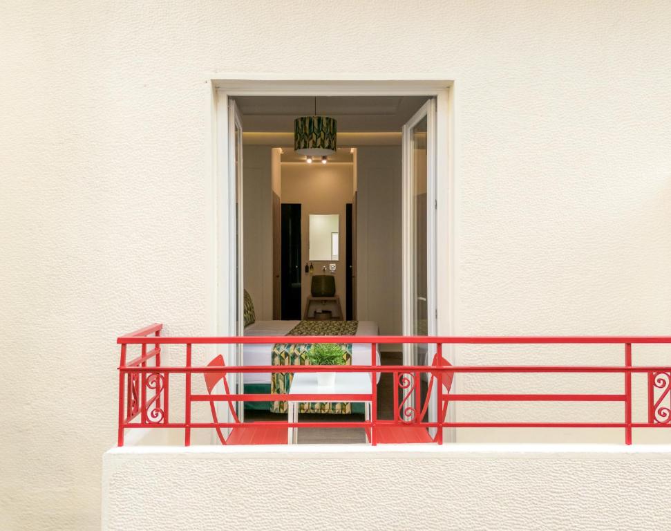 Garment District Suites - 11