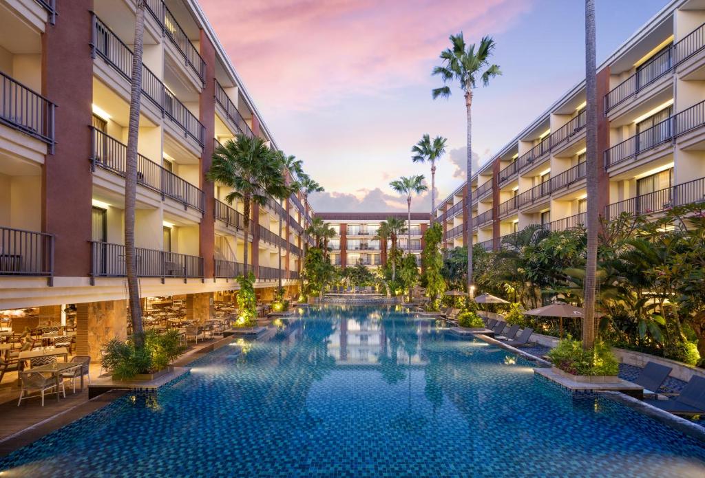 Hồ bơi trong/gần Anathera Resort Kuta