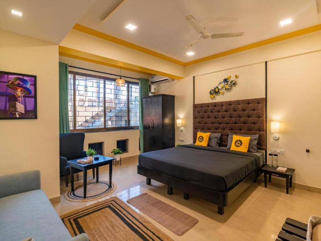 Posezení v ubytování The Hosteller Goa, Candolim